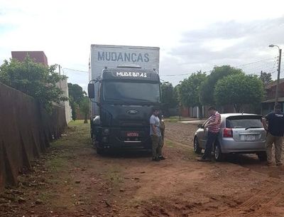 Recuperan en Pedro Juan un camión robado en Brasil - Nacionales - ABC Color