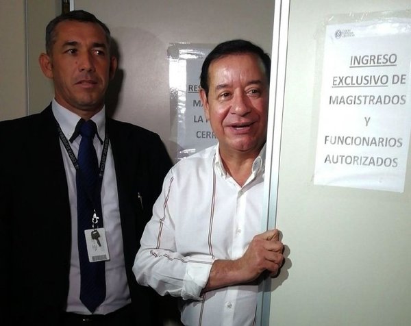 Juez ordena la captura del diputado Miguel Cuevas