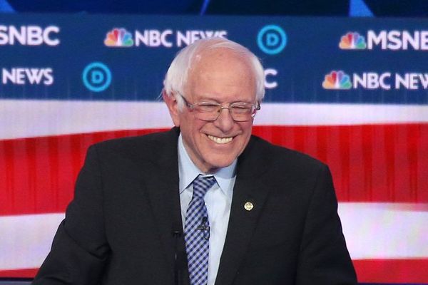 MUNDO | Bernie Sanders lidera holgadamente las encuestas en Nevada