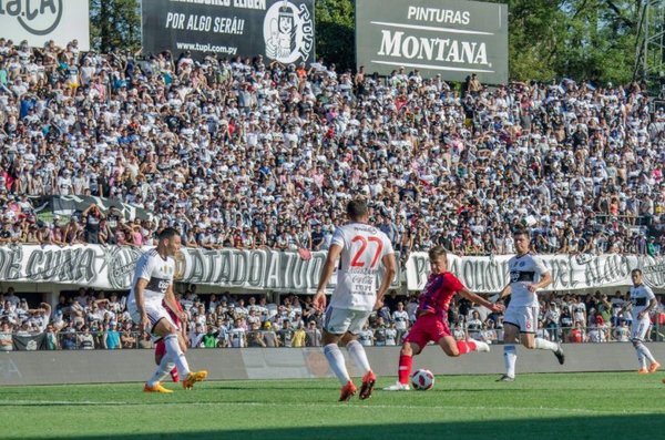 Ya hay árbitro principal y encargado del VAR para el clásico en Para Uno