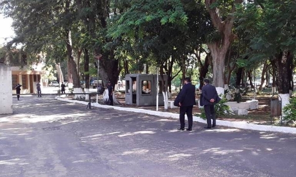 HOY / Tras chicanas y evasivas, Miguel Cuevas se presentó en la Agrupación Especializada