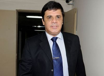“Probablemente el Dr. Sosa Pasmor tenga otro destino de mayor comodidad política”, dice Acevedo  - Periodísticamente - ABC Color