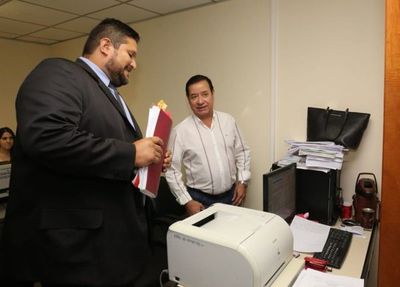 Sin colchón del Mercado 4, pero con trato vip, Cuevas está en prisión - Nacionales - ABC Color