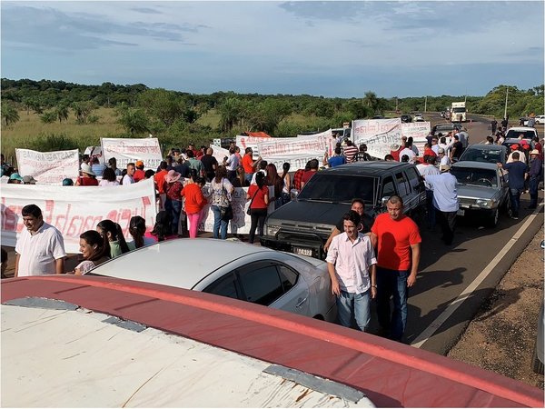 Dictan prisión domiciliaria a dos simpatizantes de Miguel Cuevas