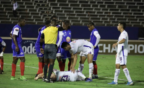 HOY / Aguilar sufre una dura lesión que lo dejará fuera de casi todo el año