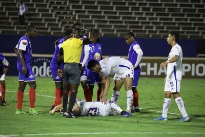 Pablo Aguilar sufre rotura de ligamento cruzado