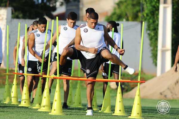 Garnero comienza a perfilar el once para el clásico