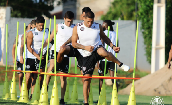 HOY / Garnero ensaya la formación y la fórmula para el superclásico