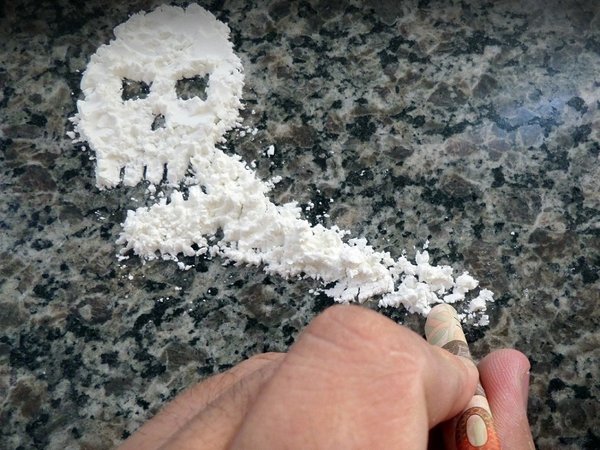 Condenan a hombre por posesión y comercialización de droga