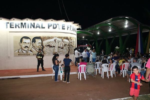 Inauguran terminal de buses para viajes de larga distancia - ABC en el Este - ABC Color