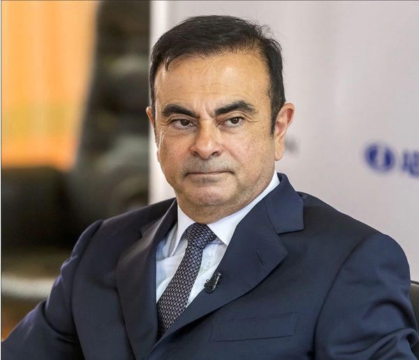 Sin decir una palabra sobre el escape de Tokio, Carlos Ghosn desata una defensa inconexa