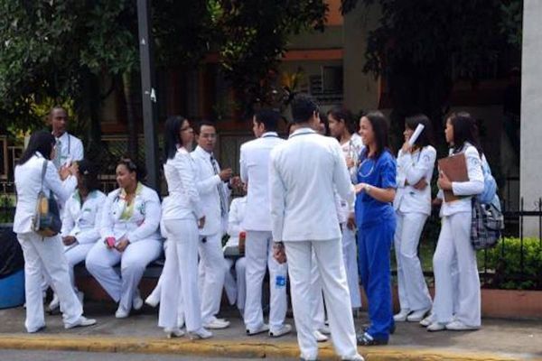 Funcionarios de Salud con deudas masivas