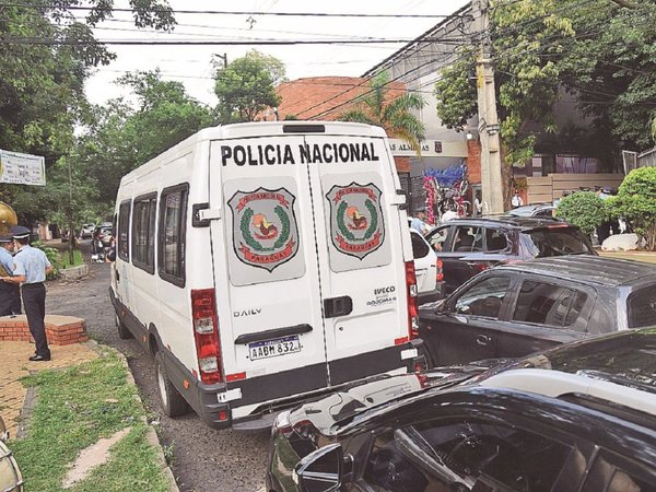 PMT insta a colegios privados a ampliar estacionamientos