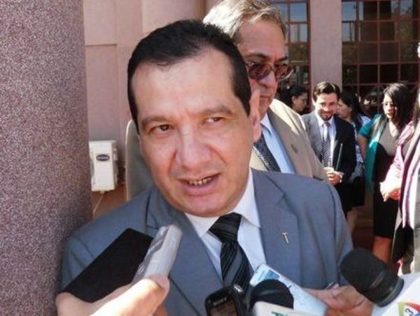 Blanquean a exjuez Aníbal Duarte pero le dejan ventana abierta para volver a ternar