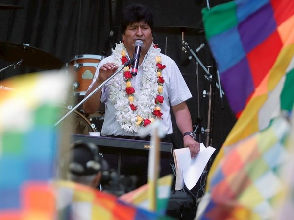 Evo Morales ve otro "golpe" en el rechazo a su candidatura a senador