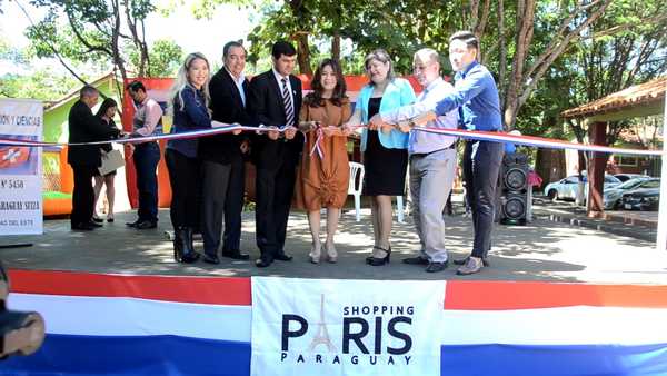 Shopping París realiza mejoras de infraestructura en escuela de CDE