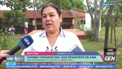 Padres toman colegio y exigen renuncia de directora