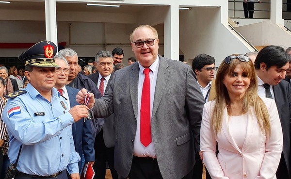 González Vaesken insistió en la descentralización durante rendición de cuentas - Noticde.com