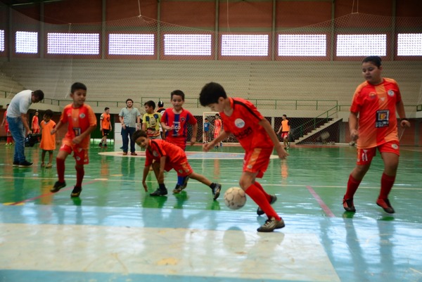 Escuela Municipal de Fútbol inicia inscripciones - Noticde.com