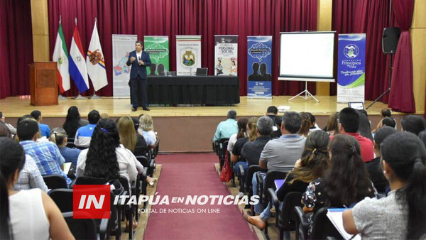 DICTAN CURSO DE EDUCACIÓN FINANCIERA A DOCENTES DEL DEPARTAMENTO
