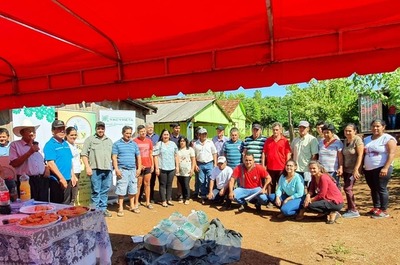 ENTREGARON ALEVINES DE PACU A PRODUCTORES EN LA PAZ