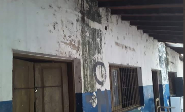 HOY / Mi primer día de clases: Fenaes denuncia precariedad de centros educativos