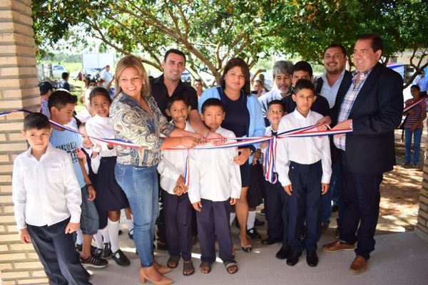 Inauguran aulas y pabellones en el departamento de Concepción - Nacionales - ABC Color
