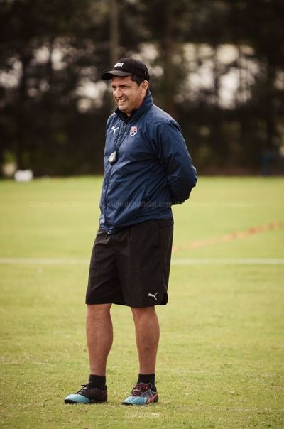 Bobadilla y su DIM reciben al Atlético de Osorio   - Fútbol - ABC Color