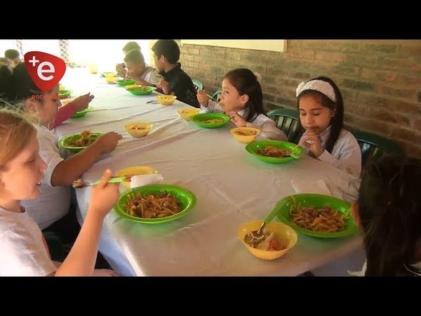 EN SAN JUAN DEL PARANÁ, ESTUDIANTES INICIARON LAS CLASES CON EL ALMUERZO ESCOLAR