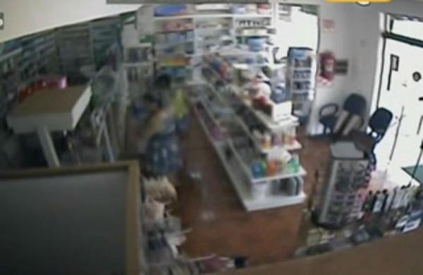 Bolsoneras roban en Farmacia de Ciudad del Este - C9N
