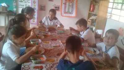 Santa Elena único Municipio que ya proveyó almuerzo escolar en el primer dia de clases | Info Caacupe