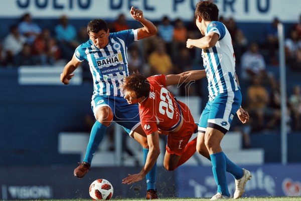 El '12' no levanta cabeza y cae de local ante Nacional
