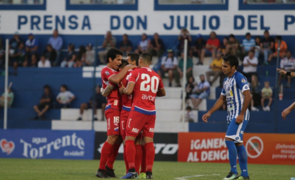 HOY / Lo sostienen pero él no consigue sumar y hoy vuelve a perder