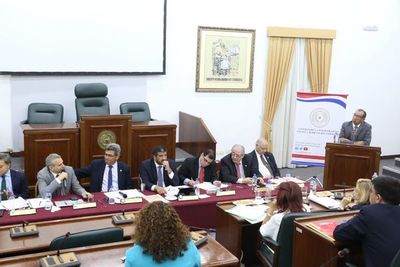 Prosiguen audiencias de postulantes a ministro de la Corte
