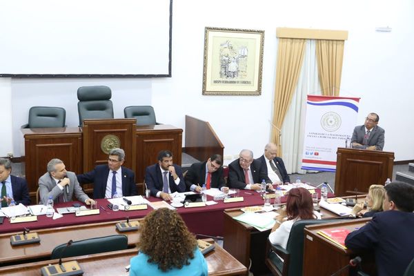 Prosiguen audiencias de postulantes a ministro de la Corte