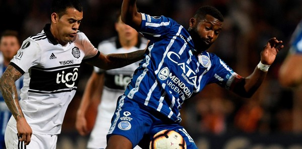 Olimpia debuta con un discreto empate en Mendoza - Informate Paraguay