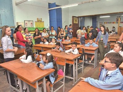 Tomas, riesgo de derrumbe y aulas con precariedades en inicio escolar