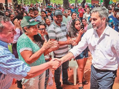 Mario Abdo hizo guiño a feudo de  Elvio Benítez y este le pide diálogo