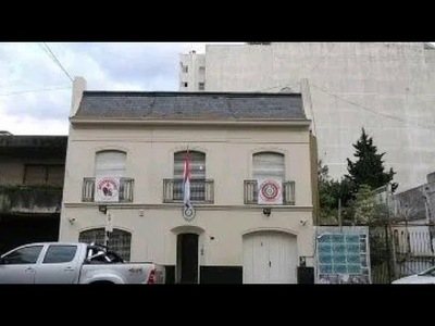 MUJER DENUNCIÓ QUE FUE ABUSADA EN EL CONSULADO DE PARAGUAY EN LA PLATA, ARGENTINA