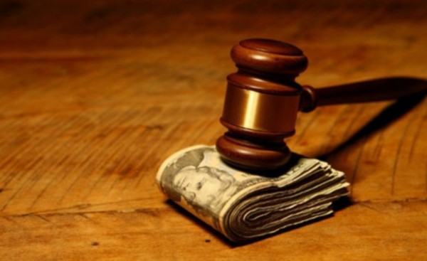 Incumplió con pensión y debe pasar 2 años recluido y pagar 25 millones