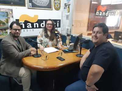 Redes sociales: ¿Soluciones o problemas? » Ñanduti