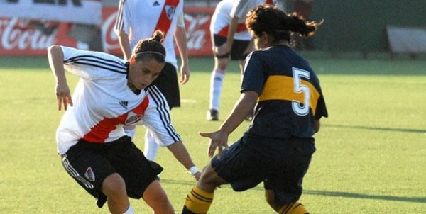 Se firmó en Argentina la creación del fútbol femenino profesional - Informate Paraguay