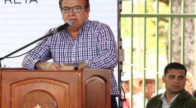 Nicanor contrataba a 25 funcionarios por día durante su gobierno: gastos públicos se triplicaron - Informate Paraguay