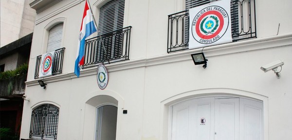 Mujer denuncia que fue abusada en consulado de Paraguay en La Plata Argentina