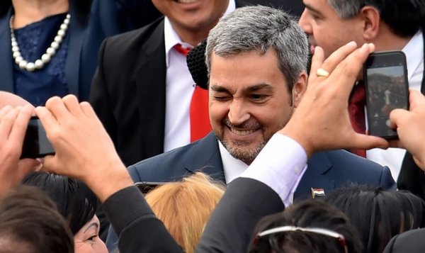 Abdo vetará ley jubilatoria de odontólogos y bioquímicos y atacará jubilación médica - Informate Paraguay