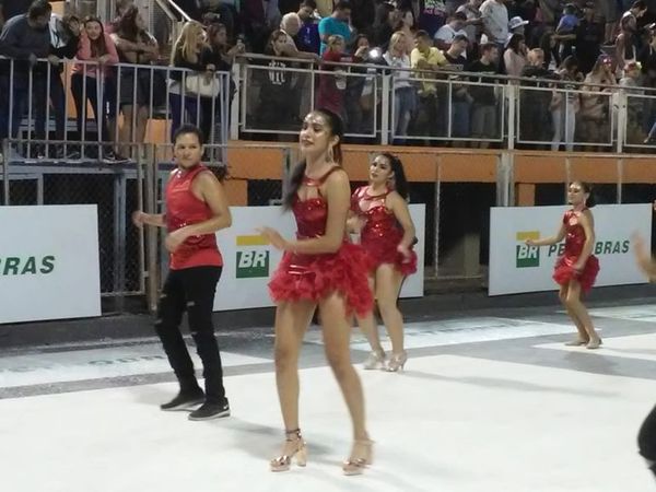 Última noche del carnaval encarnaceno - Nacionales - ABC Color