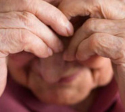 ¡Repudiable! Anciana es brutalmente golpeada en la cabeza - Paraguay.com