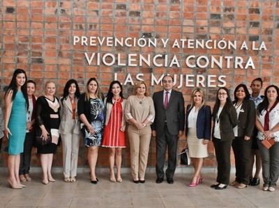 Visitan el Centro Ciudad Mujer para brindar apoyo y visibilizar su labor institucional