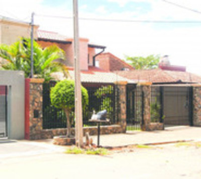 La mansión del "Chofer de oro" de Yacyretá - Paraguay.com