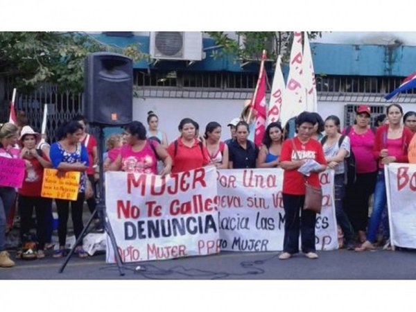 Día de la Mujer Paraguaya: Reclaman escaso acceso de mujeres a la tierra